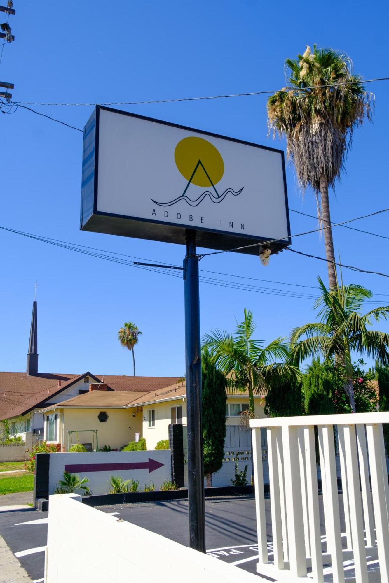Adobe Inn Monterey Park Exteriör bild